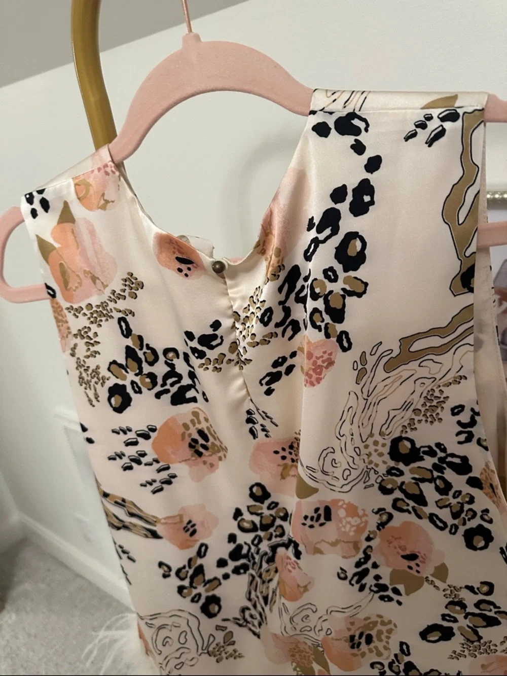 entro Cream Floral & Leopard Feather-Hem Sleeveless Top - Picture 8 of 9